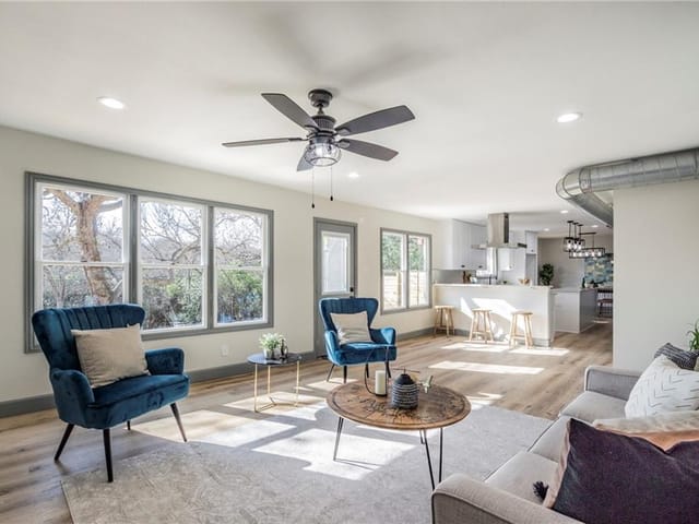 2401 Lehigh Dr
