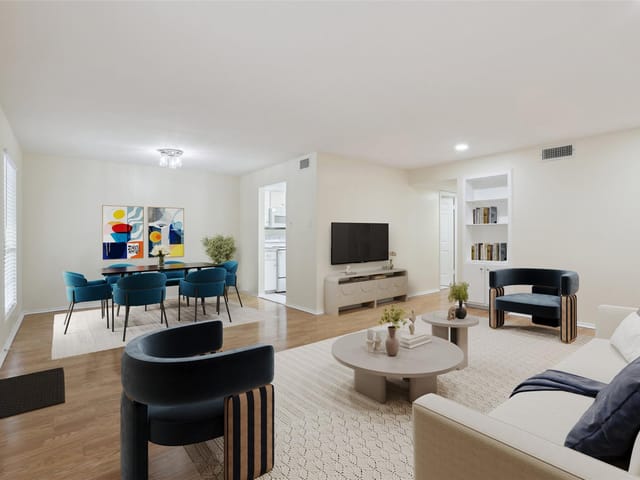 2401 Leon ST Unit #210