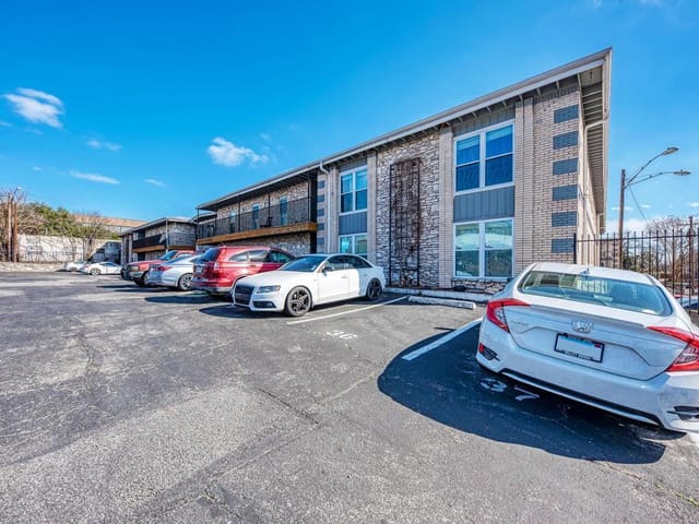 2401 Manor St RD Unit #118