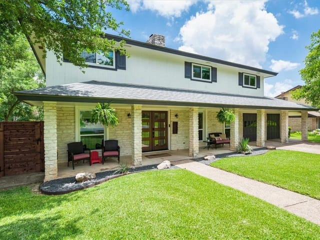 2402 Lancaster Dr