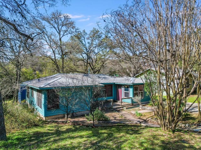 2402 Rae Dell Ave