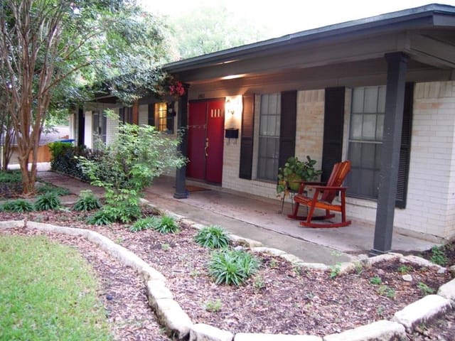 2402 Wildgrove DR