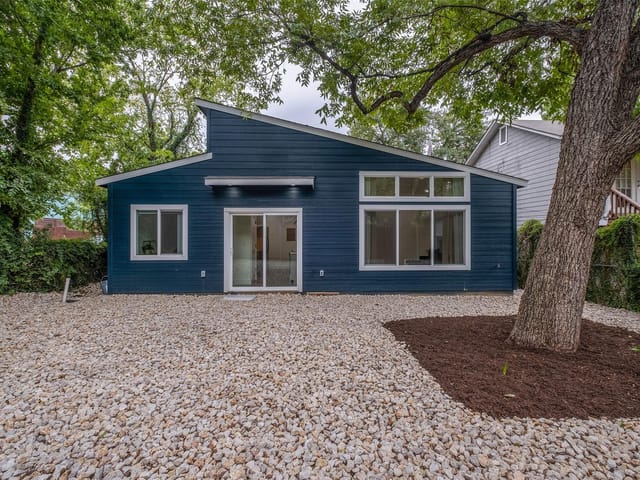 2403 E 9th St Unit #2