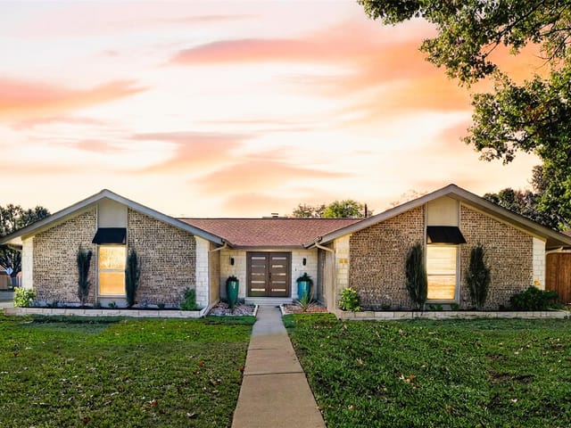 2403 North Shields DR