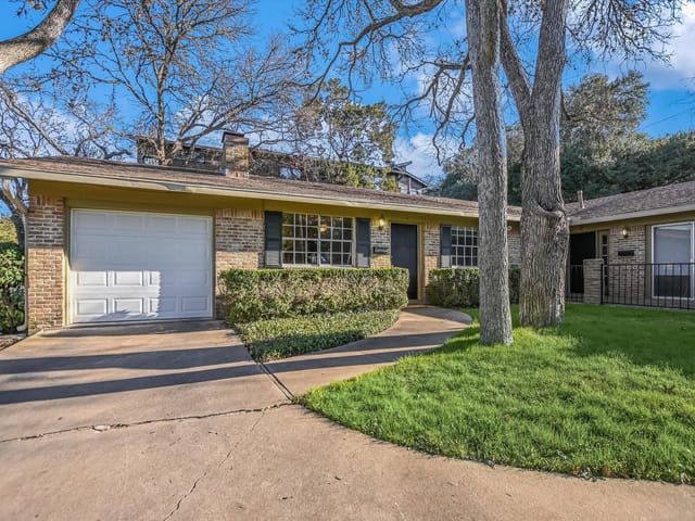 2403 Trailside DR Unit #A