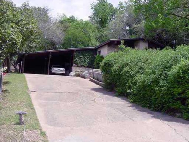 2404 BARTON Skwy