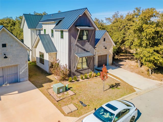 2404 Bruin DR