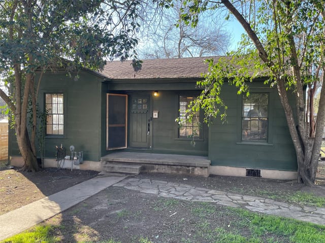 2404 Euclid Ave