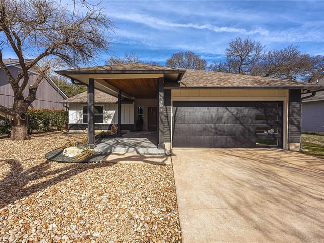 2404 Monarch Dr