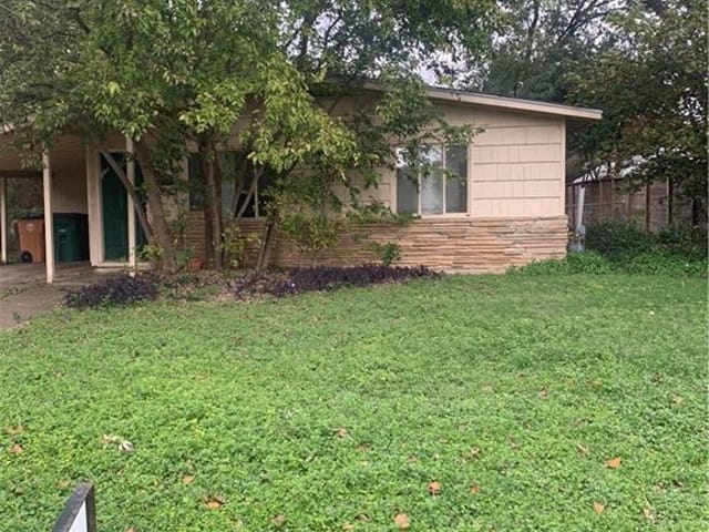 2404 White Horse Trl