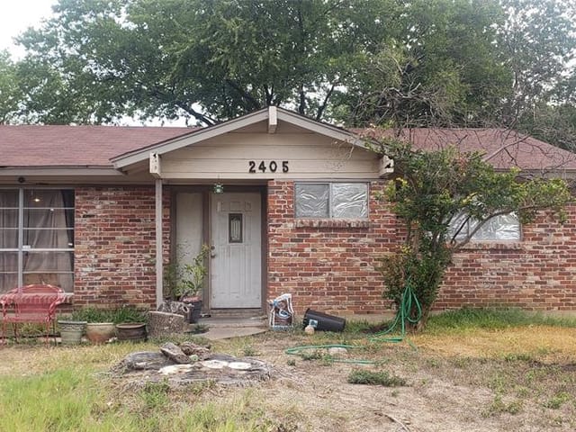2405 Glen Springs Way