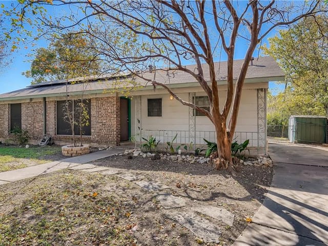 2405 Trafalgar Dr