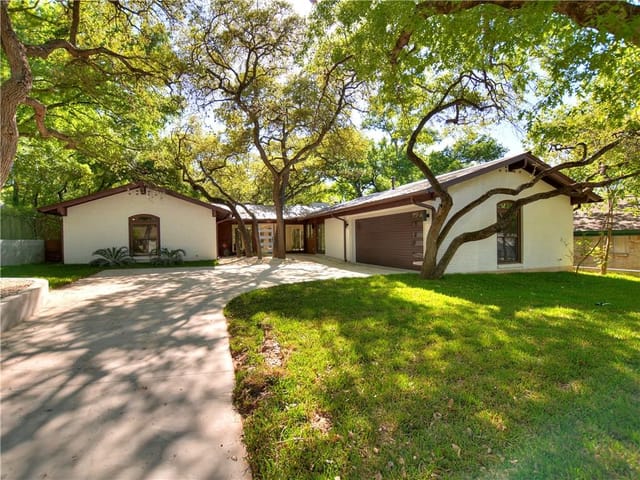 2405 Wildgrove Dr