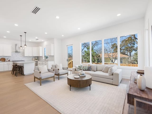 2406 Euclid Ave Unit #1