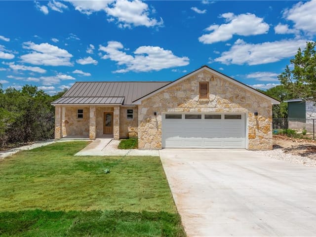 2406 Newton DR