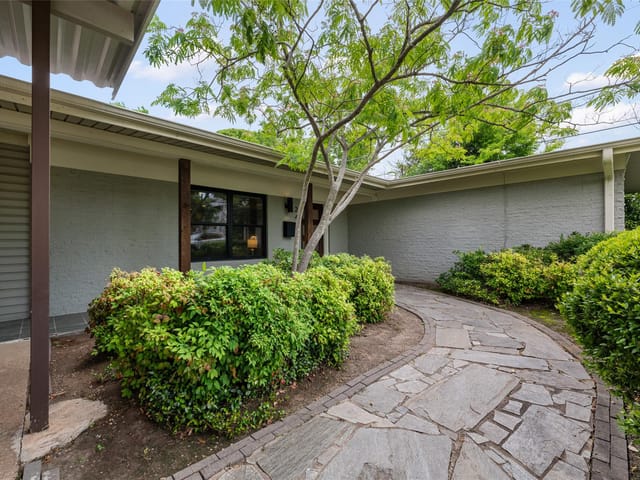 2406 Pegram Ave