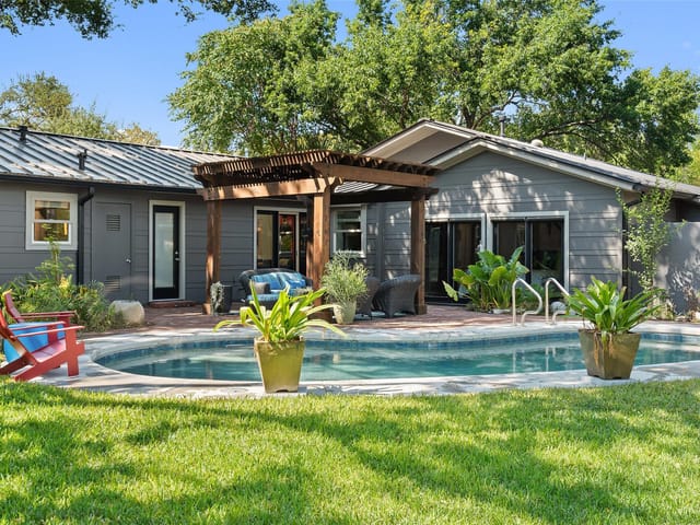 2406 Rock Terrace Cir