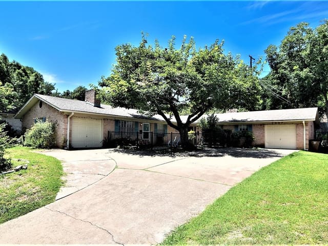 2407 Trailside DR