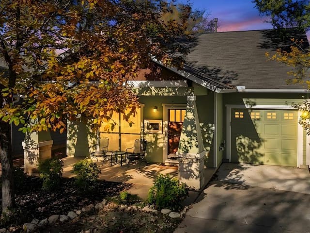 2408 Amur Dr