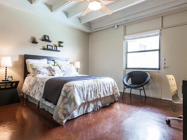 2408 Leon ST Unit #100