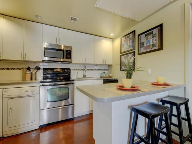2408 Leon ST Unit #206-C