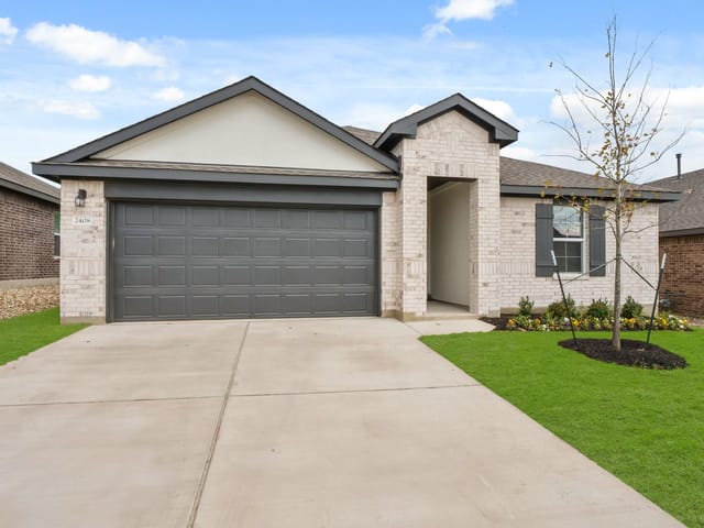 2408 N Bronc Buster Way