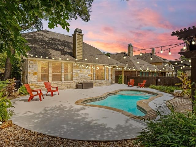 2408 Sturgis Ln