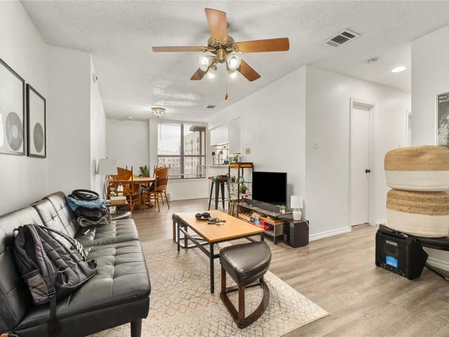 2409 Leon St Unit #307