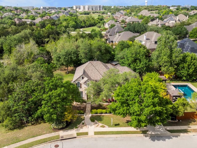 241 Granite LN