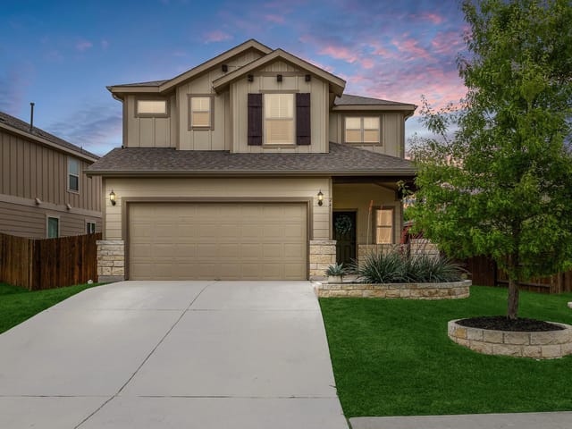 241 La Dera Dr