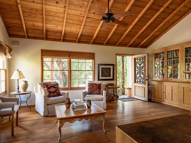 2410 Dormarion LN, photo 1 of 6, Austin, TX