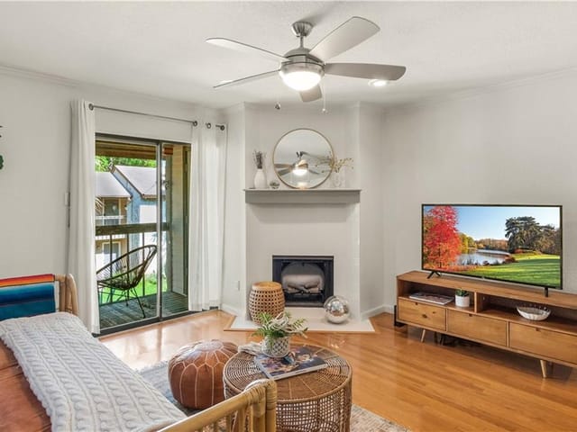 2410 Enfield Rd Unit #9