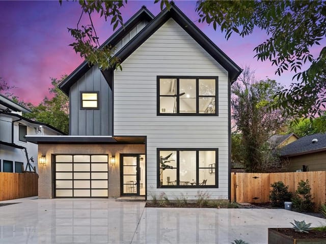 2411 Durwood St
