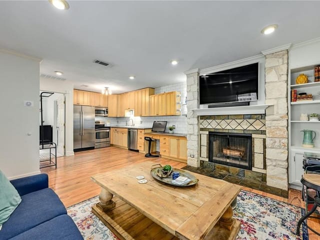 2412 Enfield Rd Unit #6