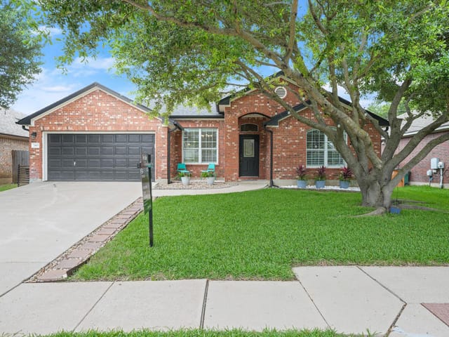 2413 Lou John ST
