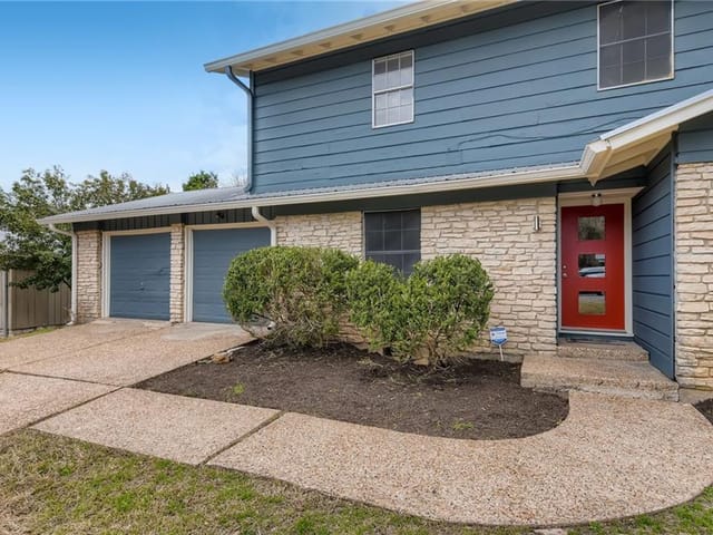 2413 Princeton Dr