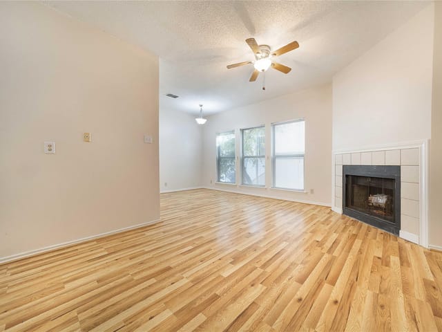 2414 Longview St Unit #203