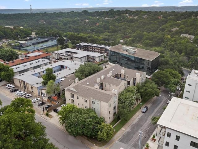 2414 Longview St Unit #304