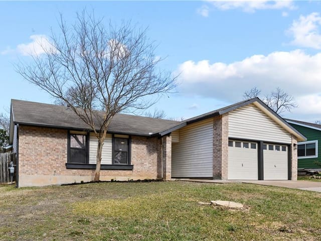 2414 Roehampton Dr