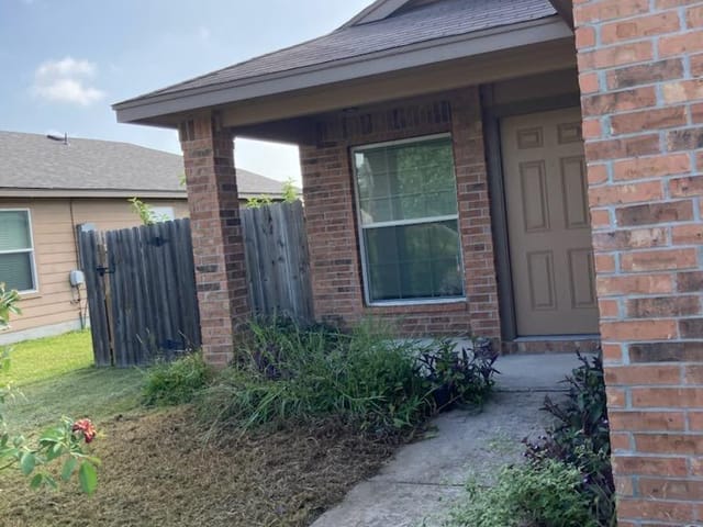 2416 Blue Sky LN
