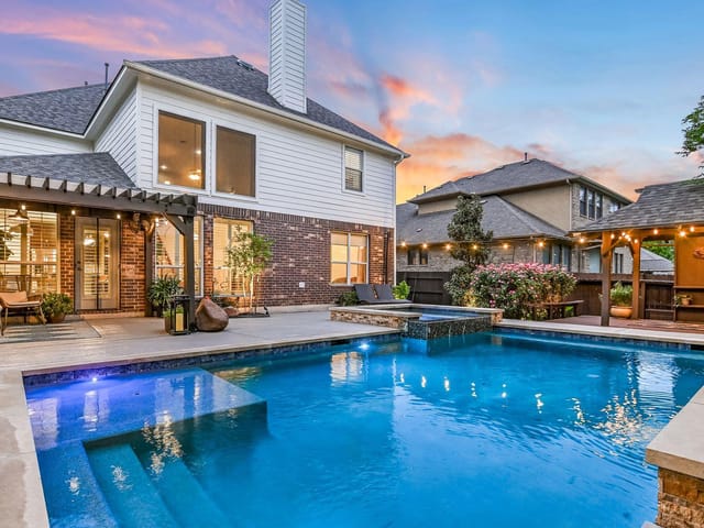 2417 Turtle Mountain BND