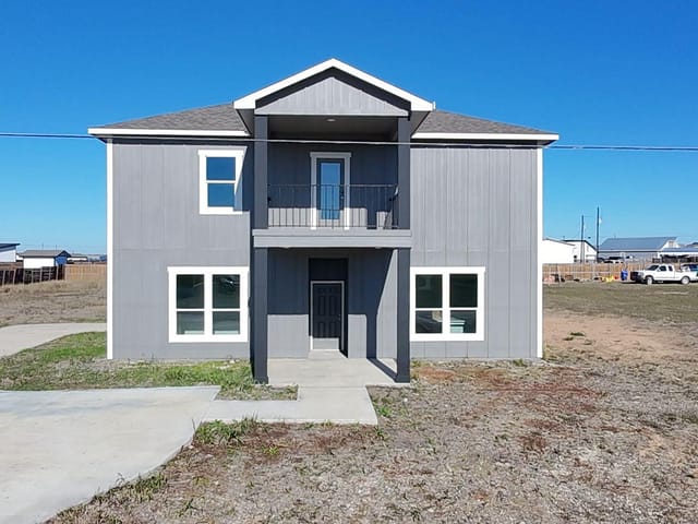 242 Bianca Cir
