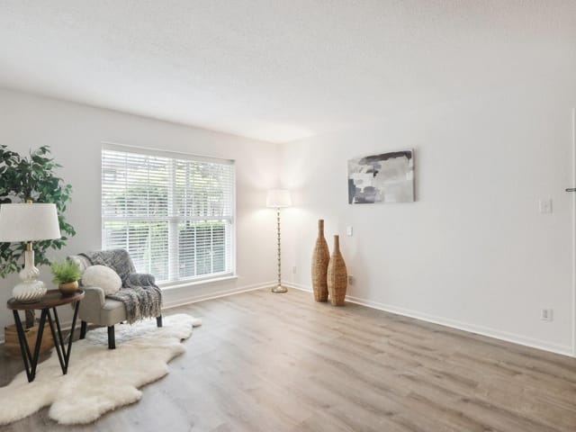 2425 Ashdale Dr Unit #14