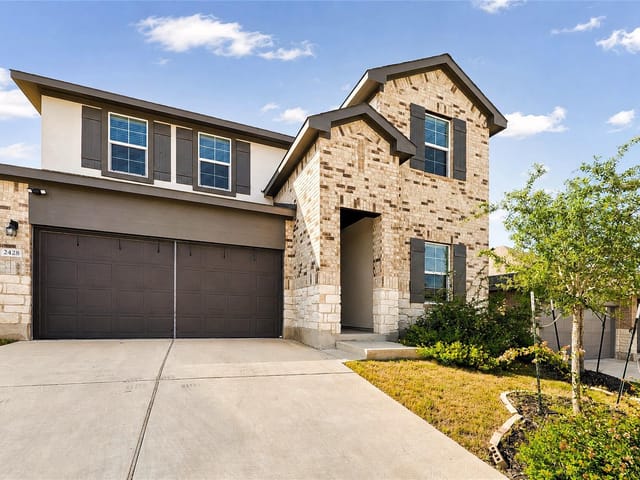 2428 Hackamore DR