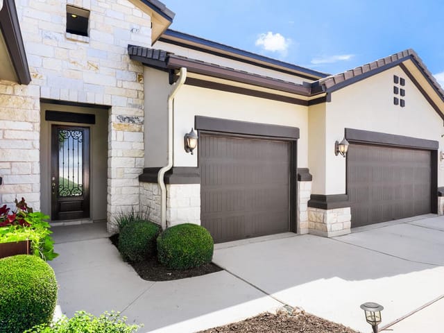 2429 Costa Del Sol DR