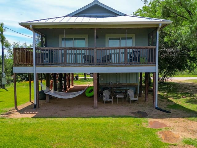2433 County Road 102