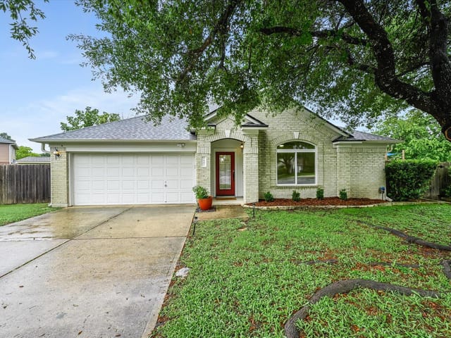 2442 Madeline Loop