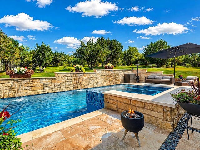245 Bristlecone Dr