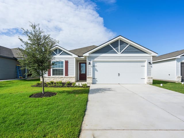 245 W Luna Blue LN