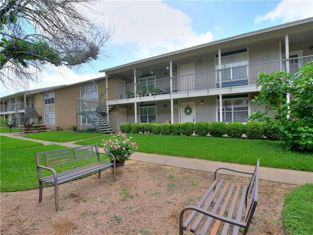 2450 Ashdale Dr Unit #D-107